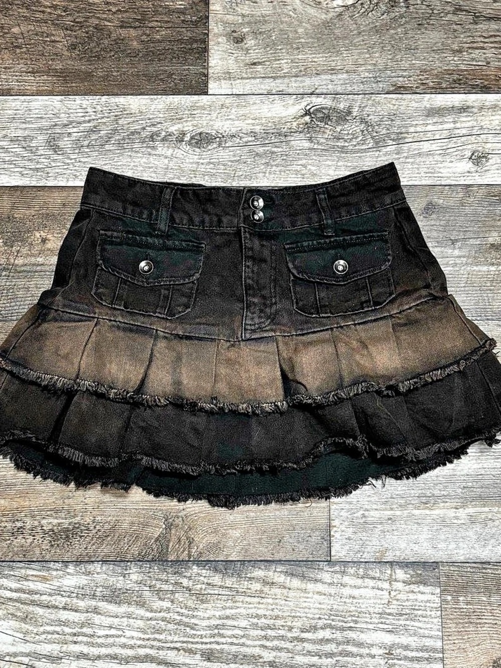 COSMIC AURA Tiered Denim Mini Skirt in Black & Brown Size Medium